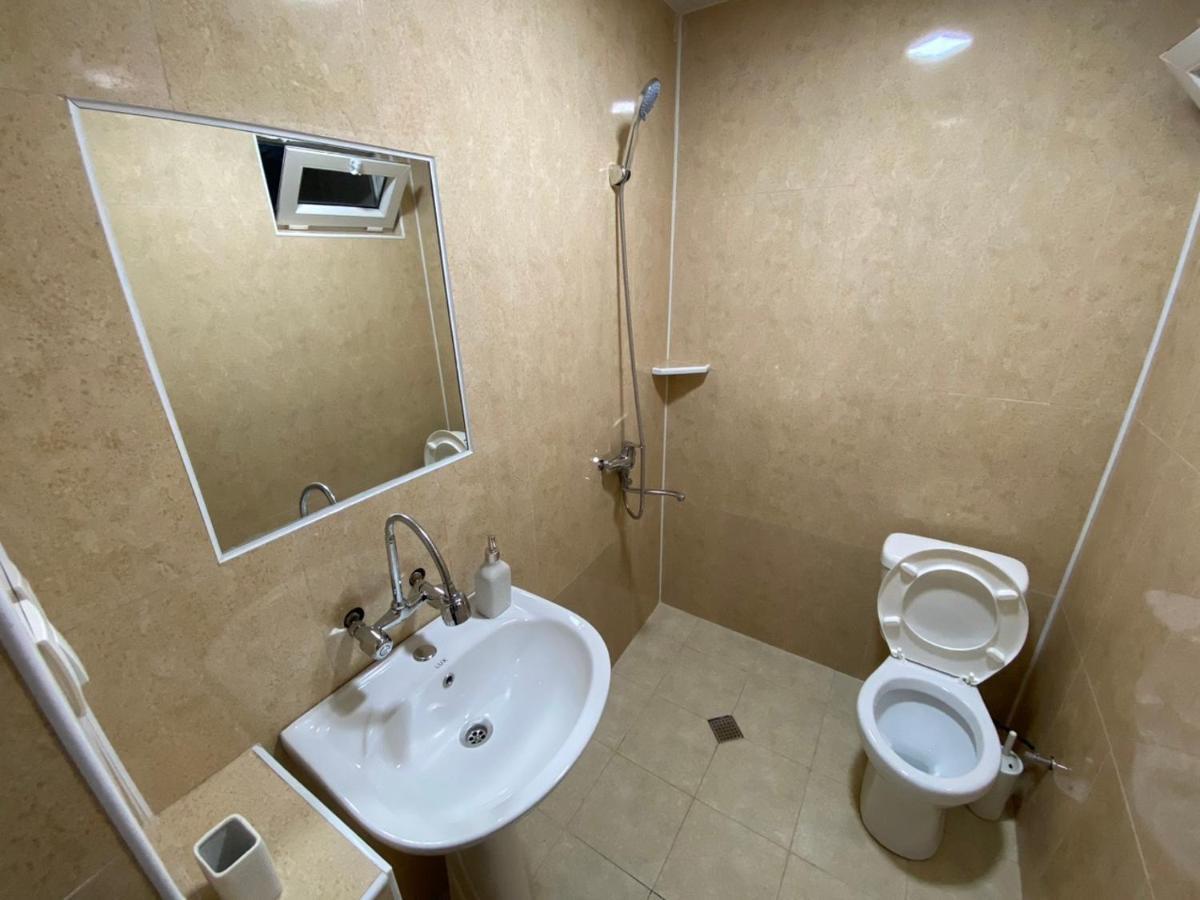 Guesthouse Luka 쿠타이시 외부 사진